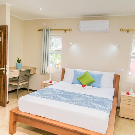 Jonc D'Or Villa Self Catering La Digue  Extérieur photo